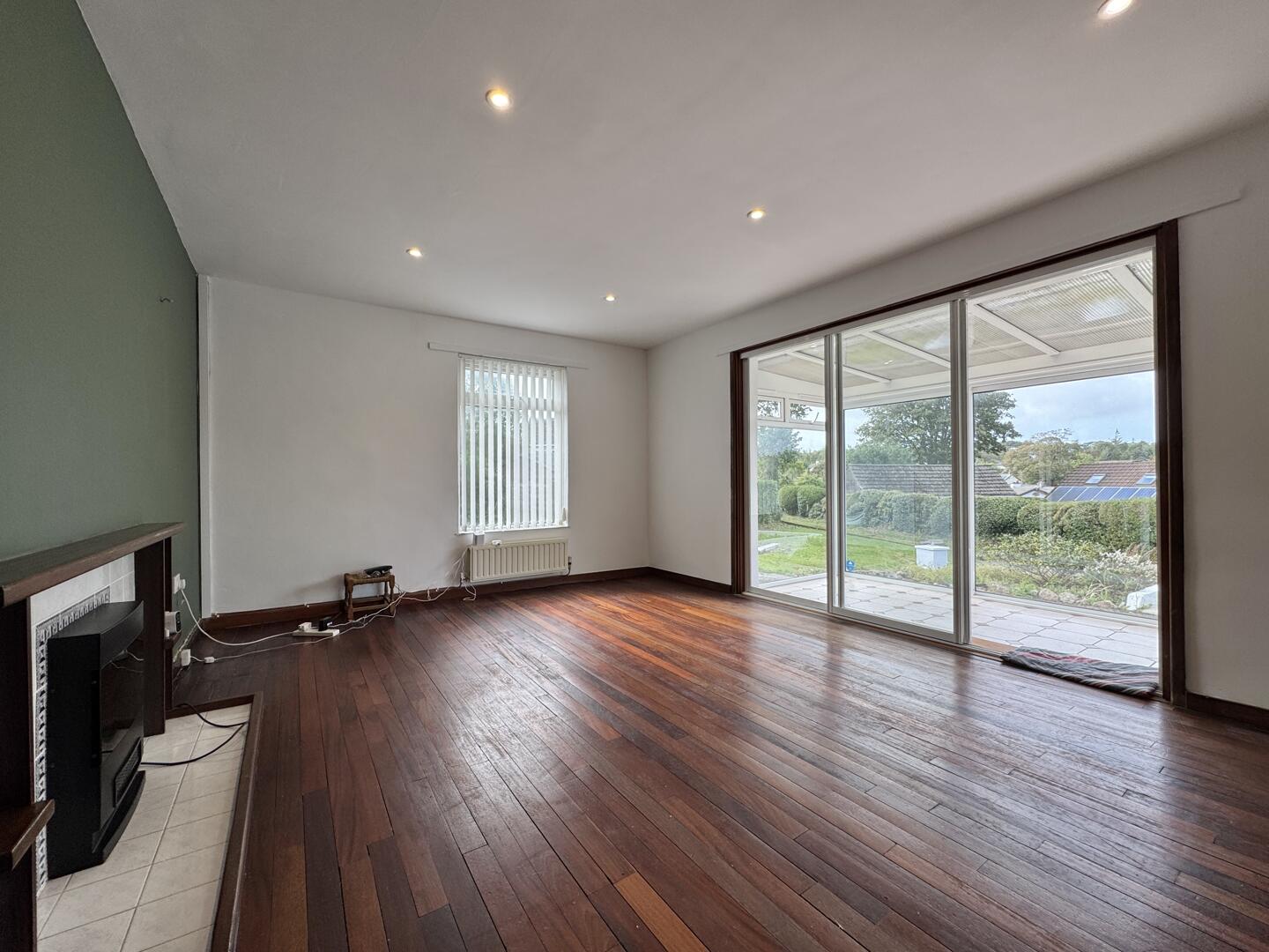 3 bed property in New Road, Truro